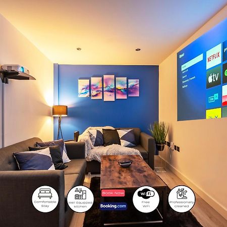 Spacious 1 Bedroom Apartment With 4K Cinema Experience By Green Haven Escapes In Bradford Exterior photo