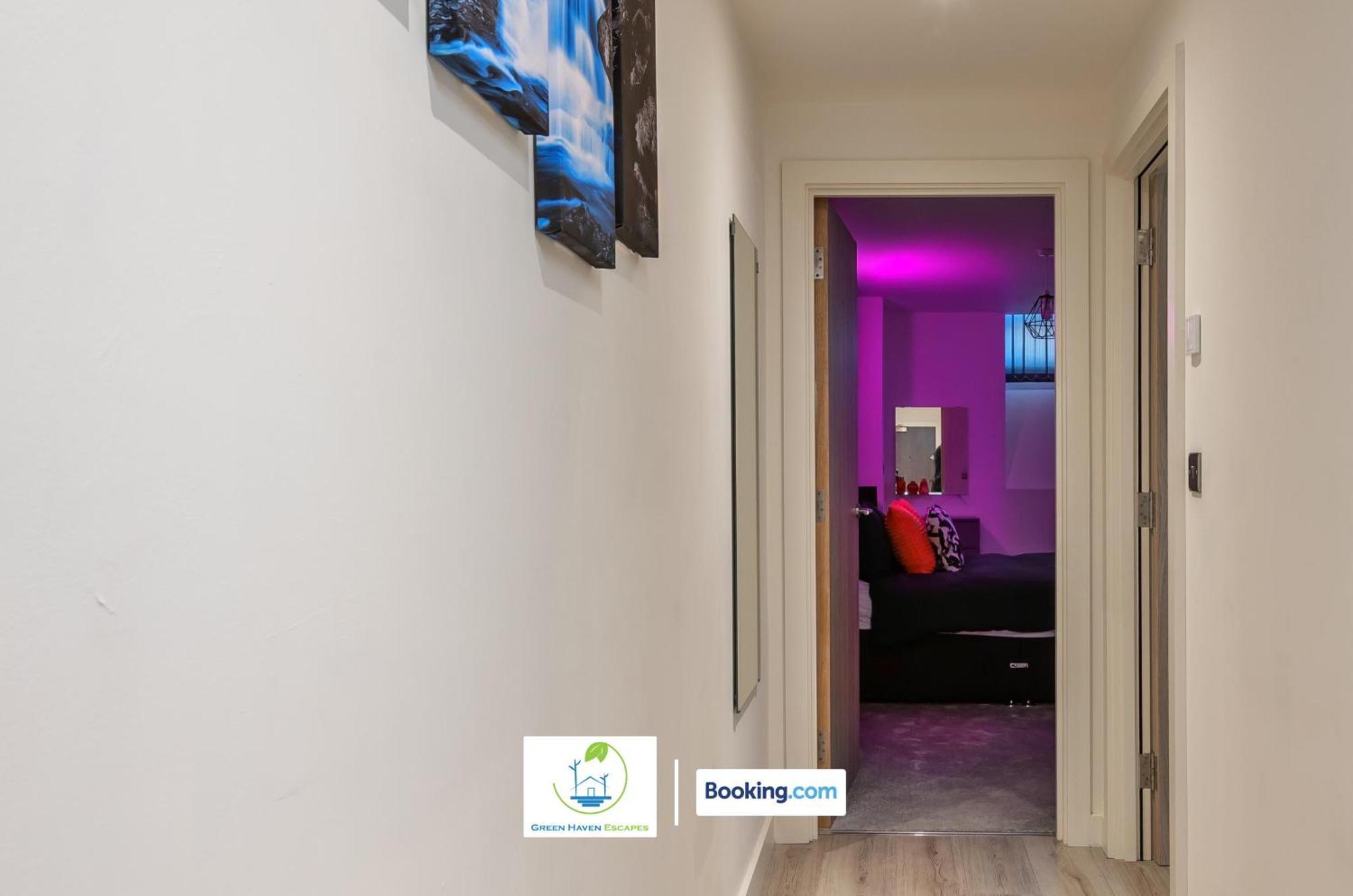 Spacious 1 Bedroom Apartment With 4K Cinema Experience By Green Haven Escapes In Bradford Bradford  Exterior photo