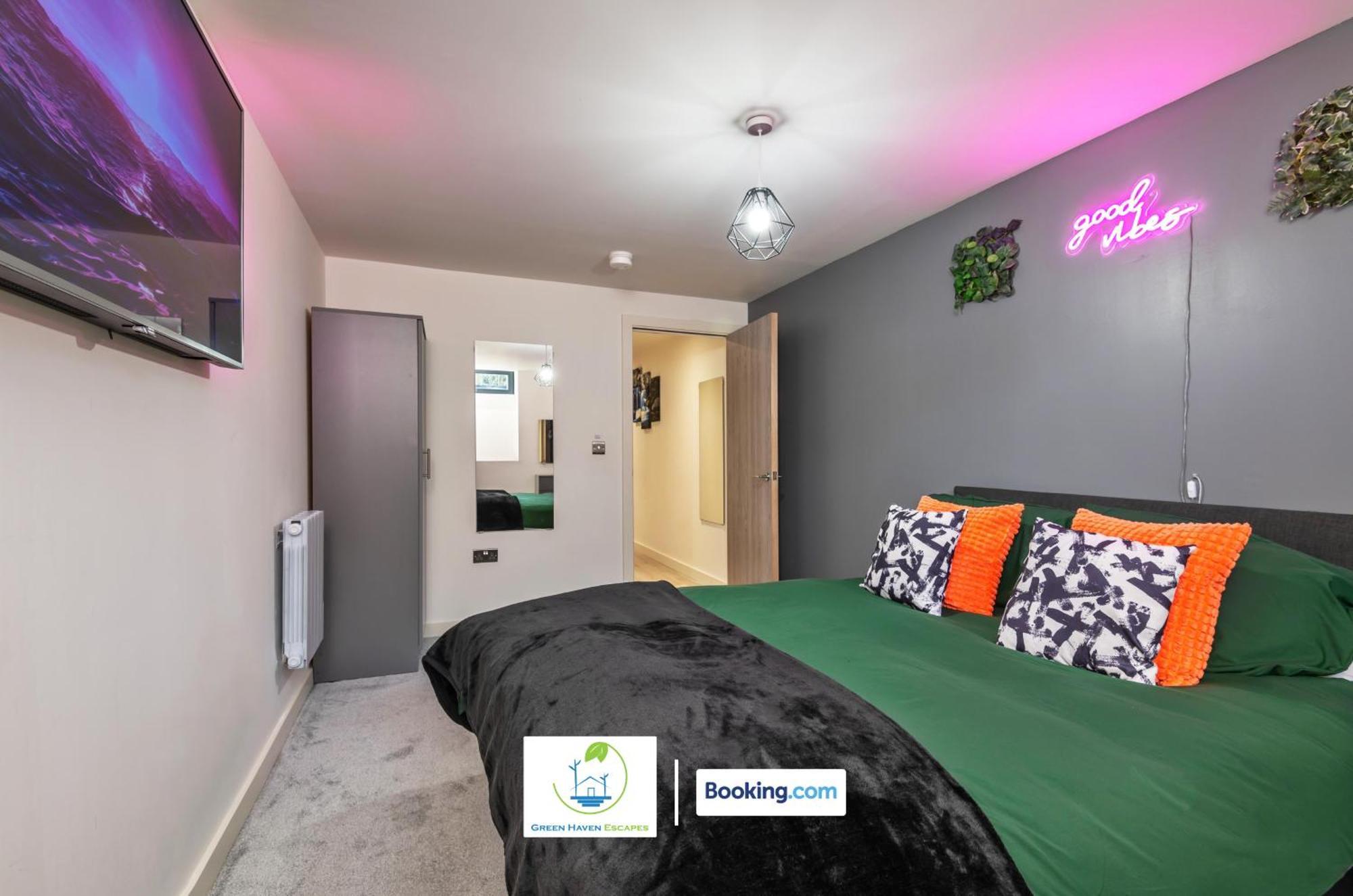 Spacious 1 Bedroom Apartment With 4K Cinema Experience By Green Haven Escapes In Bradford Bradford  Exterior photo
